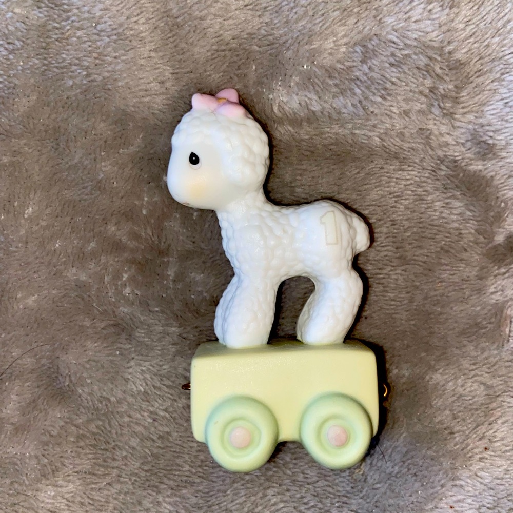 Precious Moments Birthday Train 1, sheep. NWT